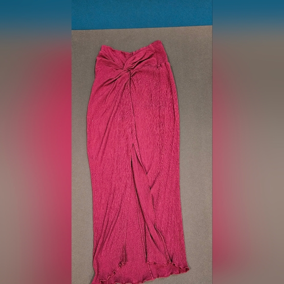 Vix Paula Hermanny-Dhara Detail Short Top and Skirt Set- Plum Top size S skirt M - Picture 2 of 5